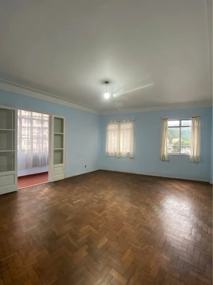 Apartamento para locacao com 156m2, 3 quartos, Centro – Petropolis – RJ